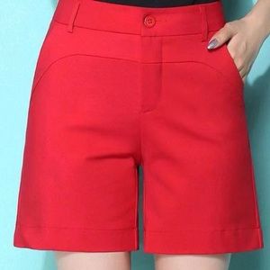 Red pastel skinny short